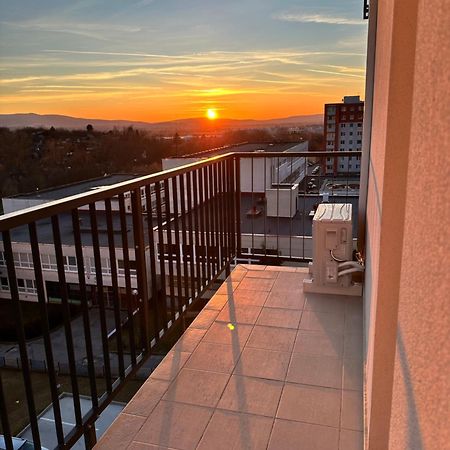 Trendy Apartment Trenčín Екстериор снимка