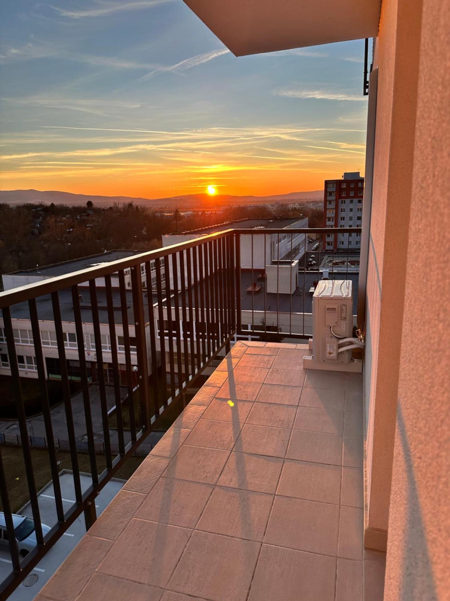 Trendy Apartment Trenčín Екстериор снимка